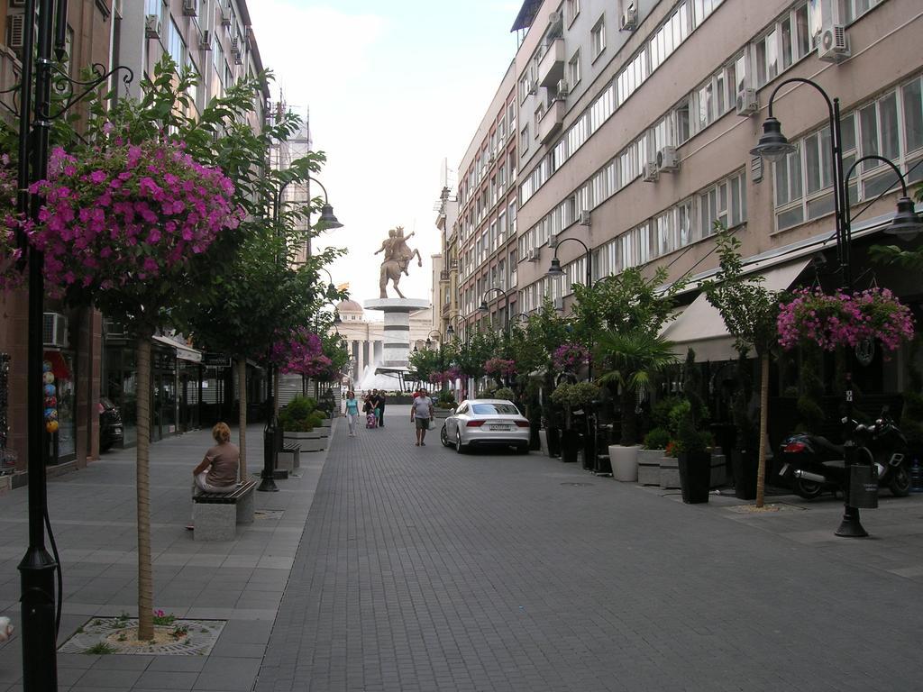 Hotel Square Скоп'є Екстер'єр фото